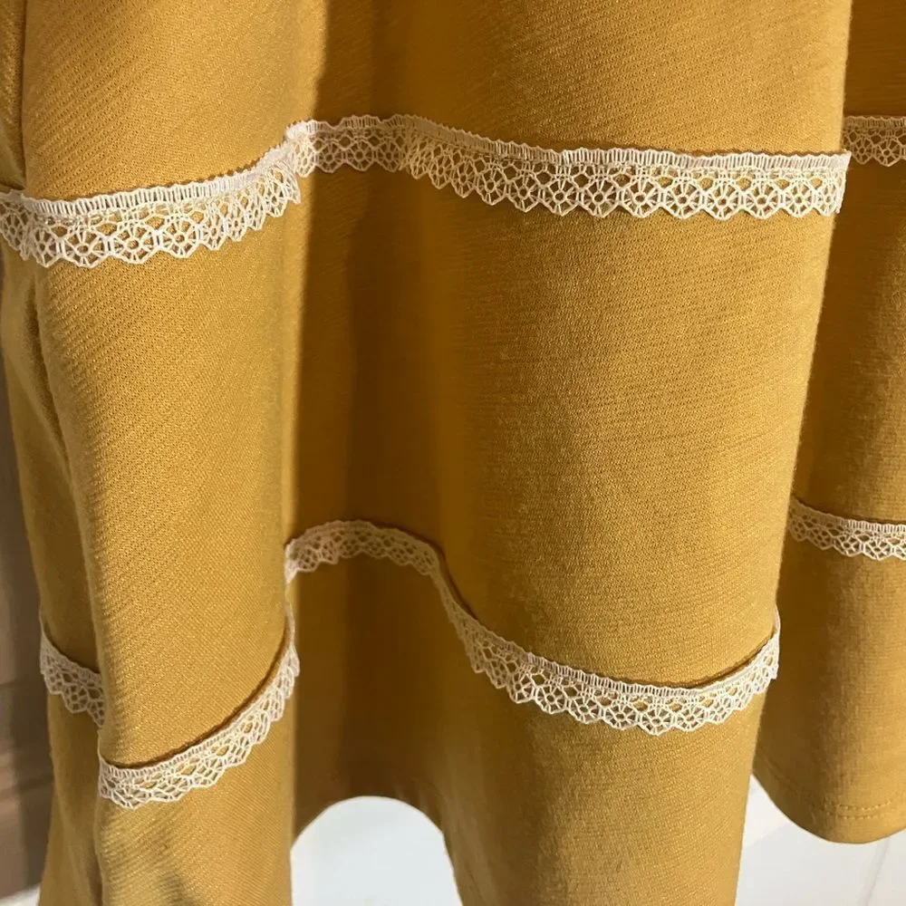 Fleet Collection, midi dress, lace detail, excellent condition, small - Picture 2 of 4